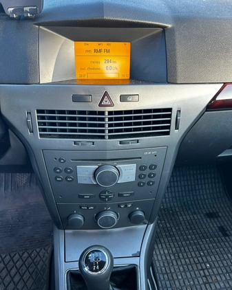 Opel Astra cena 12900 przebieg: 247621, rok produkcji 2004 z Barczewo małe 121